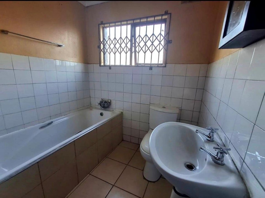2 Bedroom Property for Sale in Mdantsane Nu 14 Eastern Cape